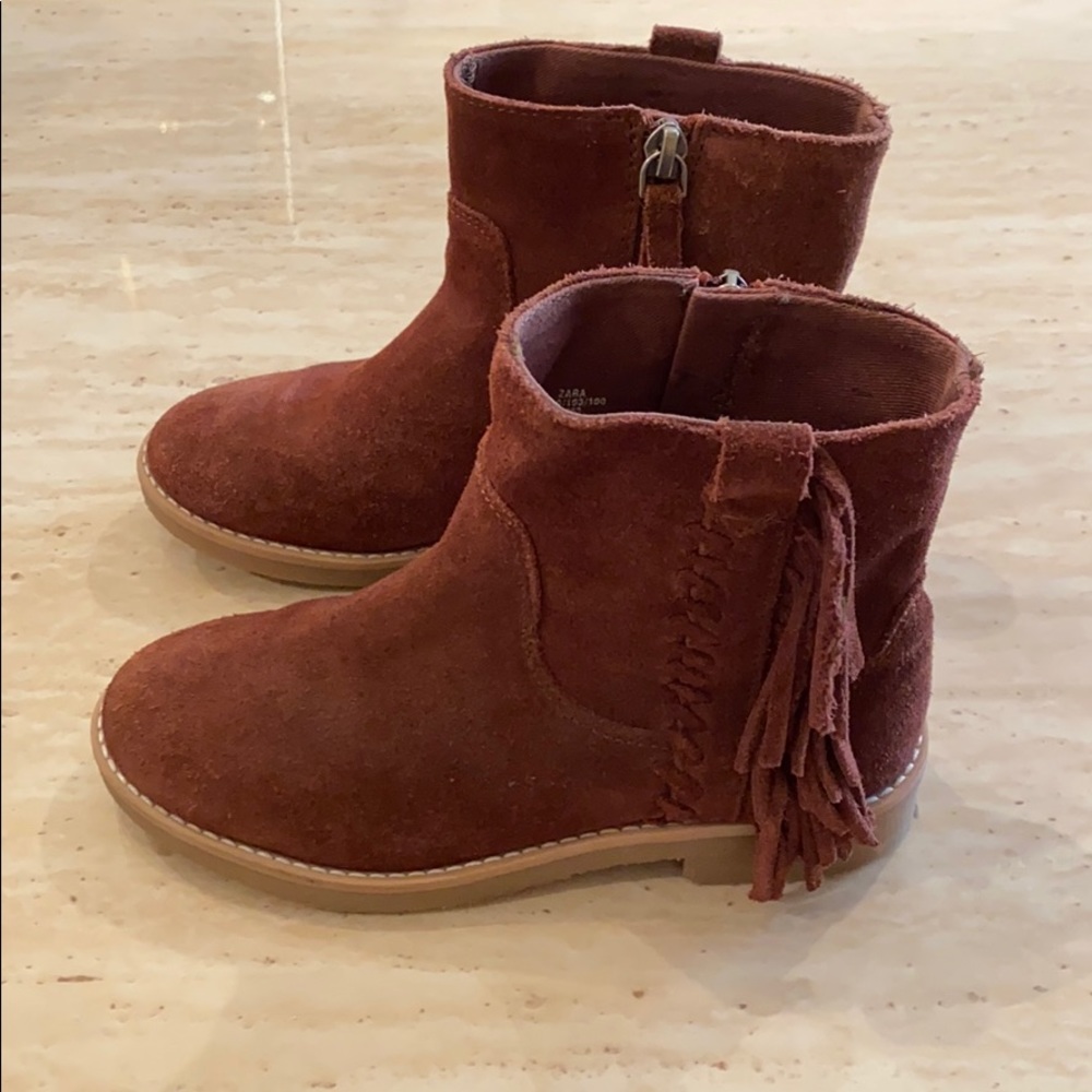 Kids boots